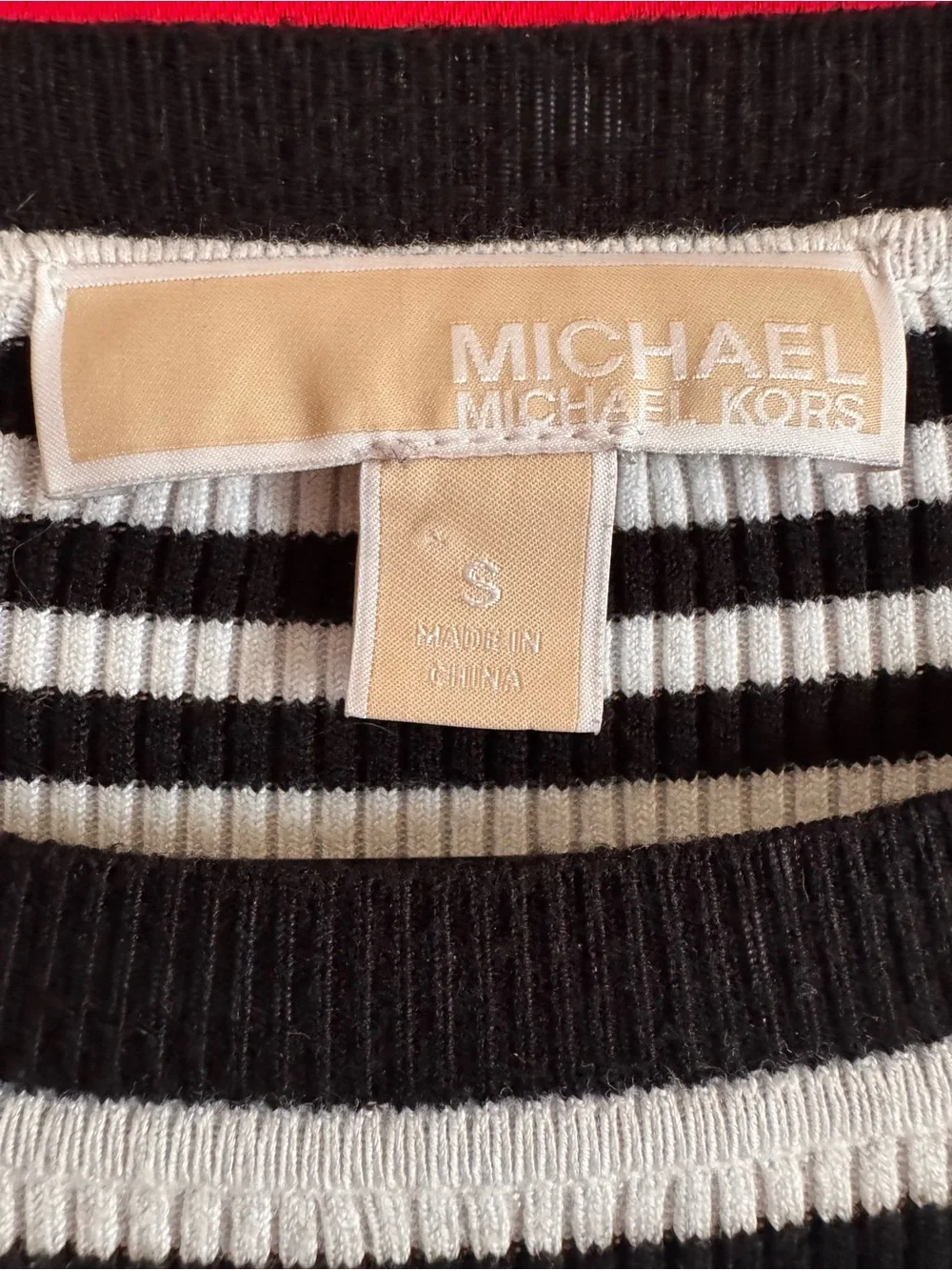 🔥#455-Michael Kors Black/White Striped Lightweight Knit Top Size Small